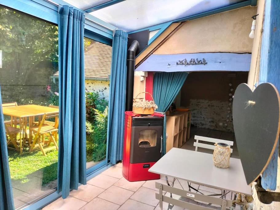 Charmante Maisonnette En Pierre Écardenville-sur-Eure Exterior photo